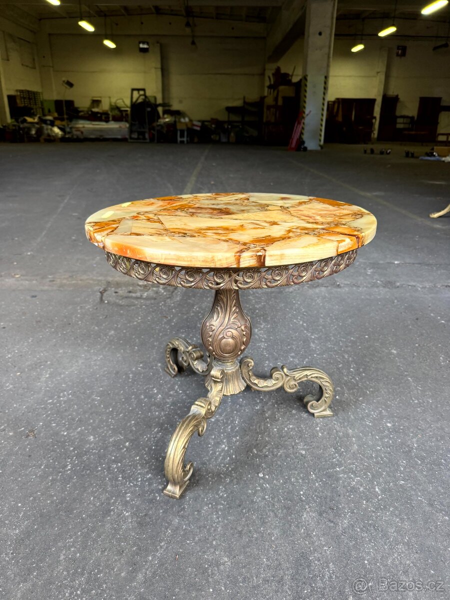 Odkládací mramorový stolek (132037)