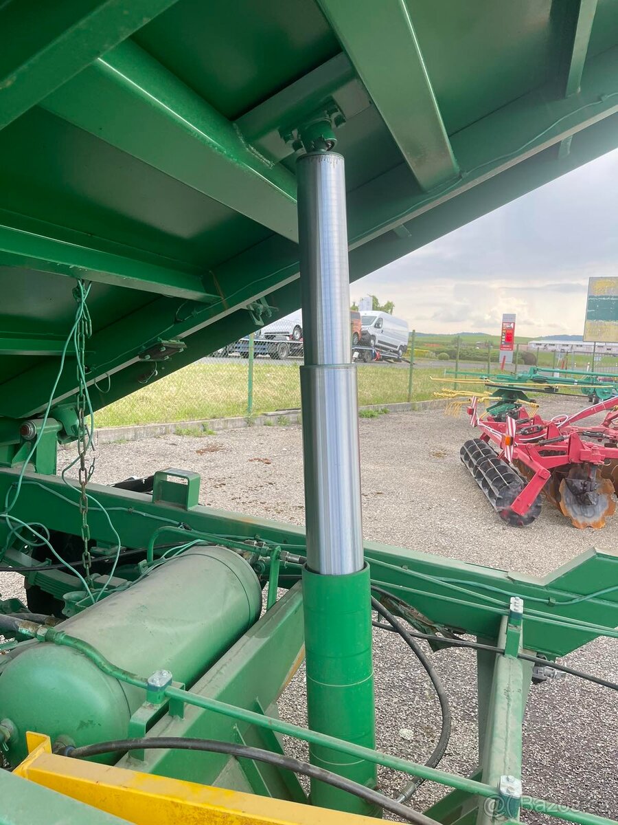 Traktorovy vlek,navěs, přívěs, (sklopení try strany) Belarus