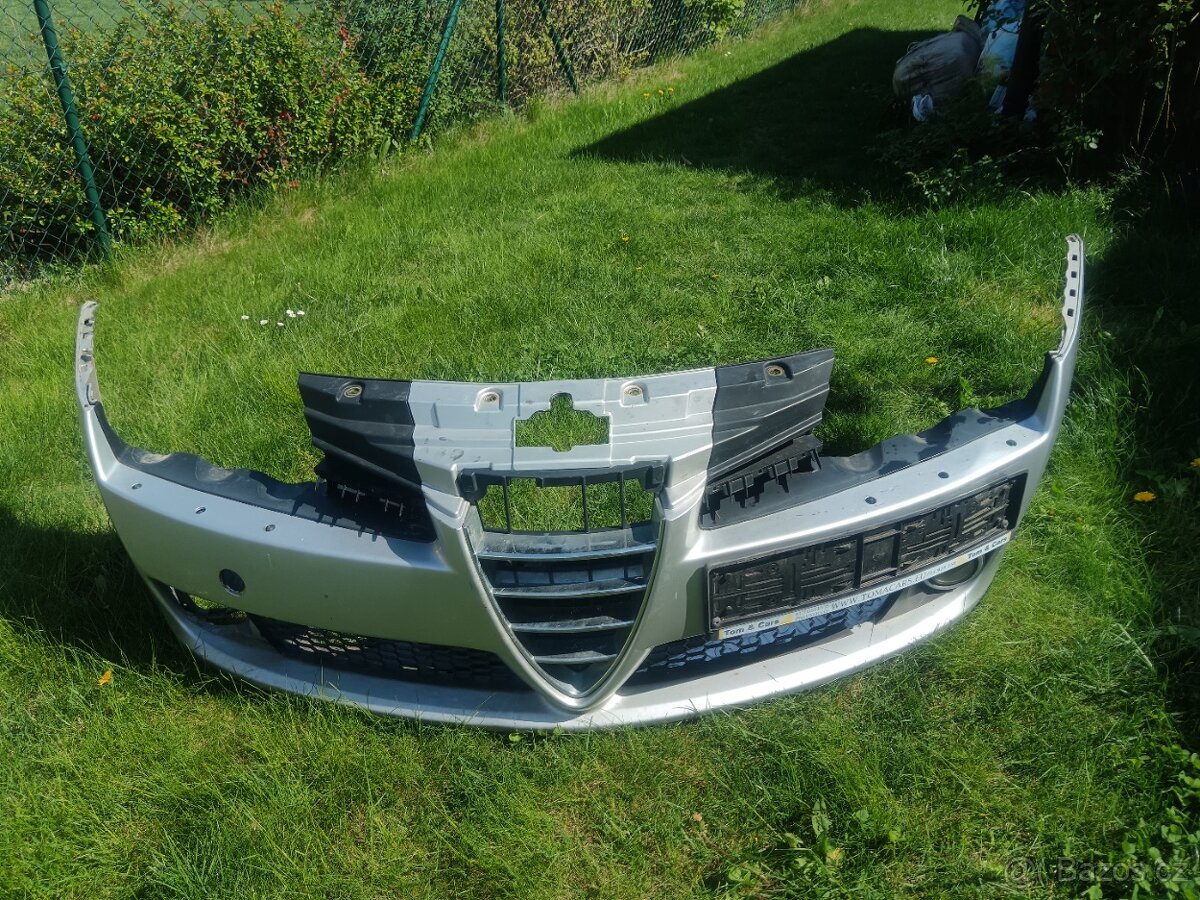 Přední nárazník alfa Romeo 159