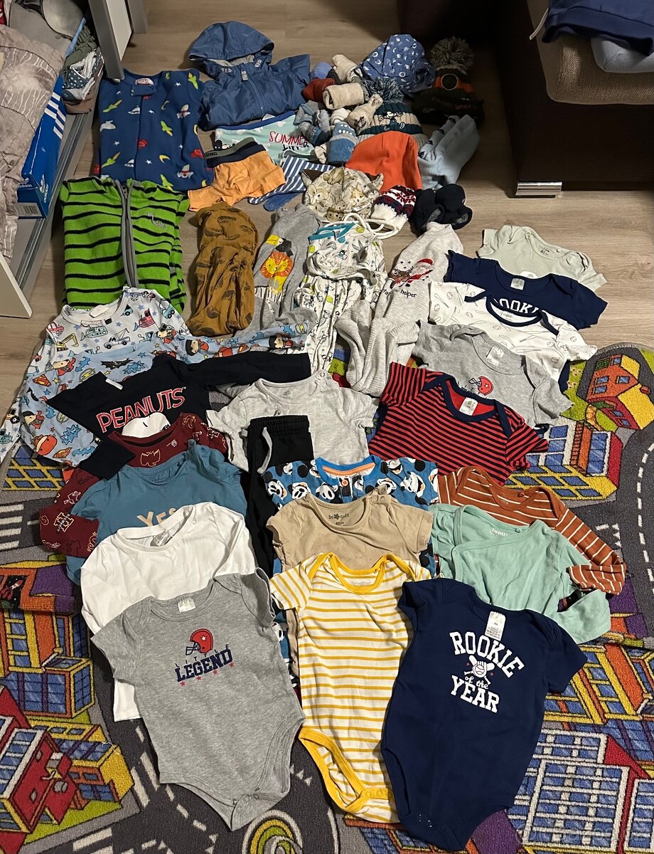 Balík oblečení na chlapce