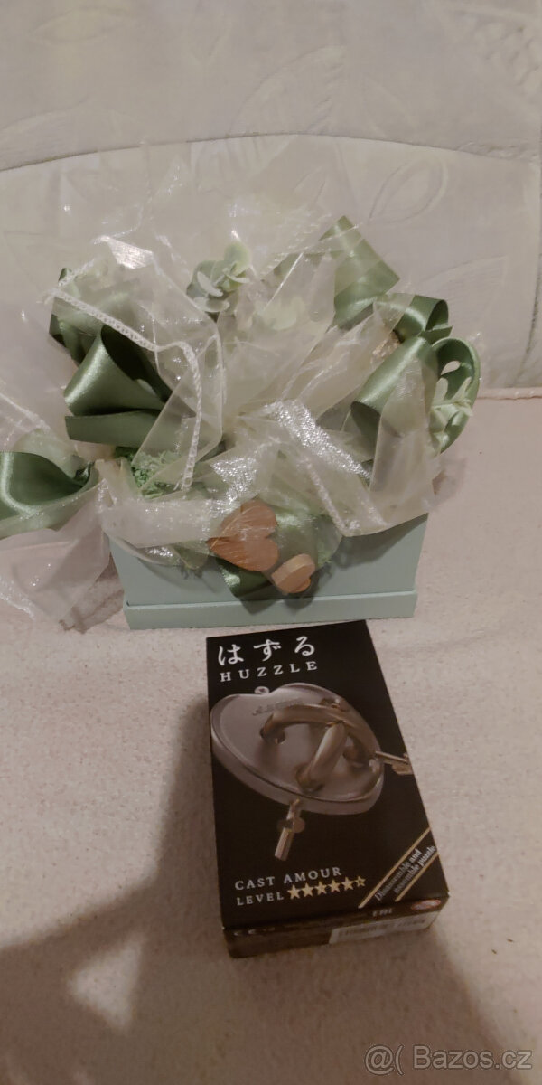 Dárková sada pro zamilované - elegance, hra & symbol lásky