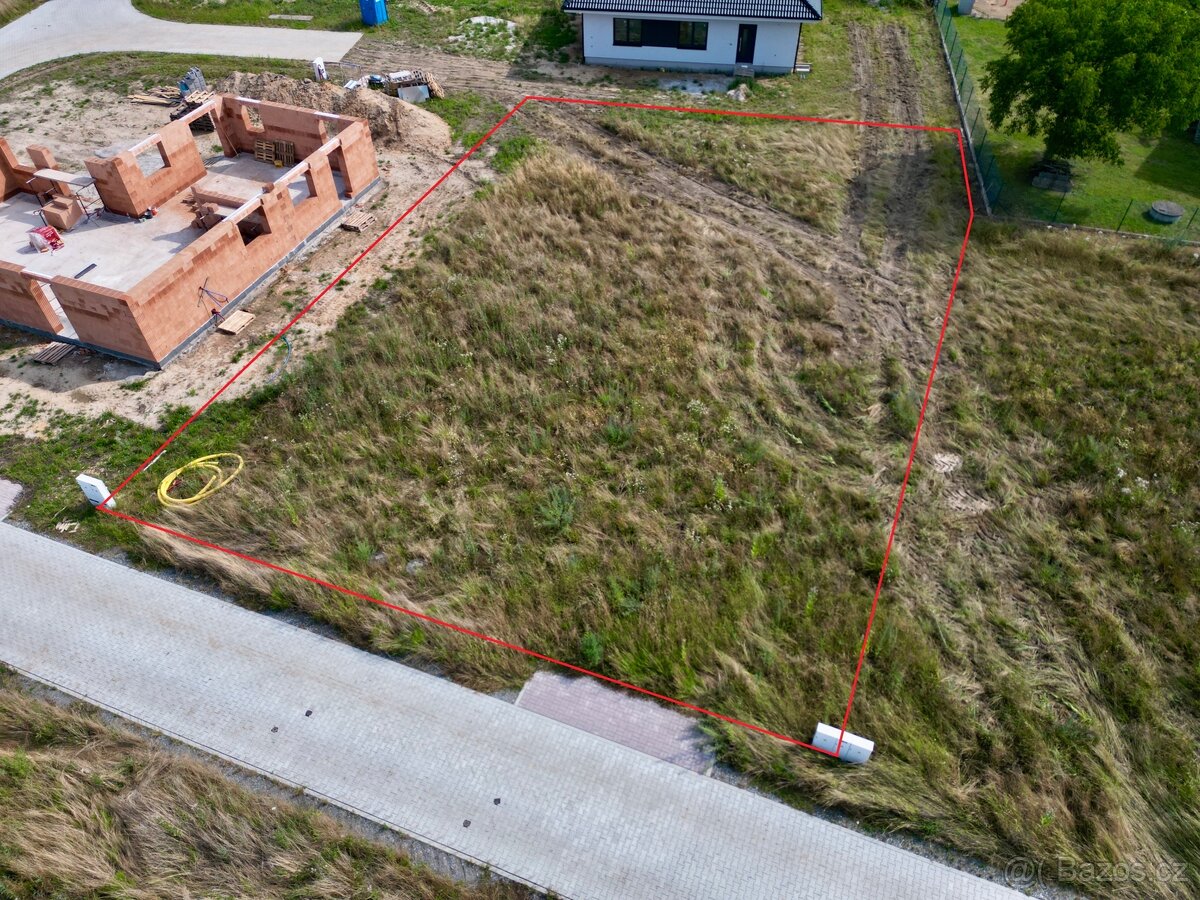 Stavební pozemek Čilec 772m2