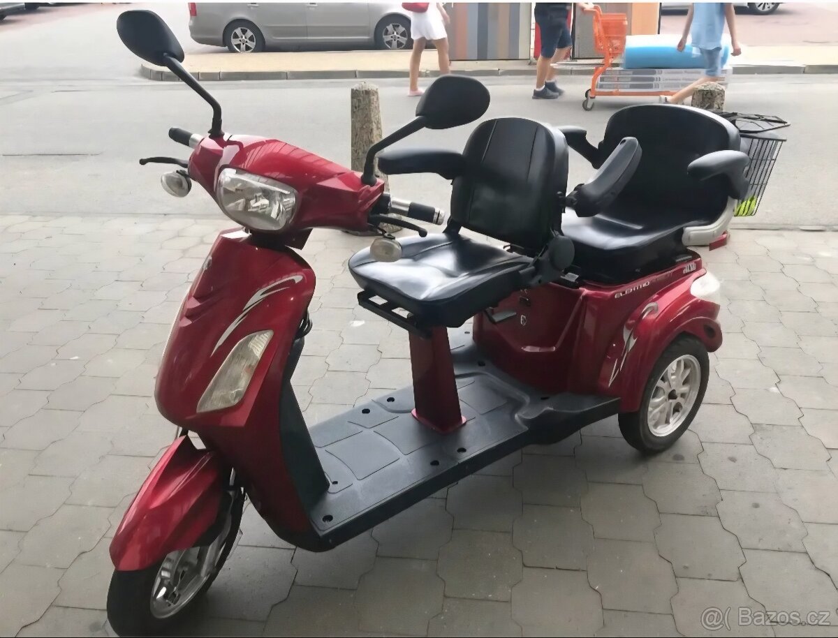 Elektricky invalidni vozik dvoumístný