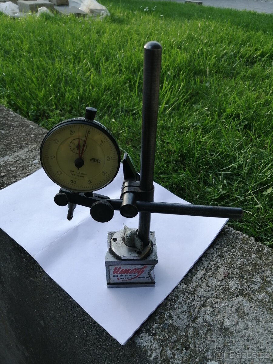 Prodám magnetický držák s číselníkovým úchylkoměrem