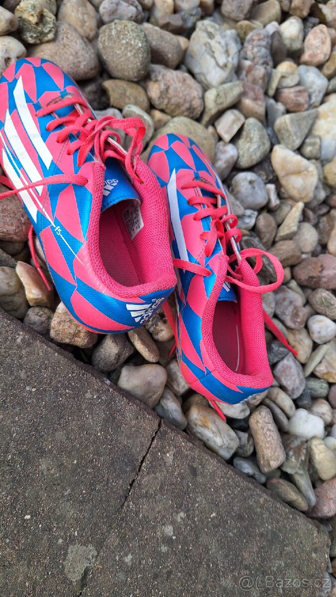 Kopačky Adidas vel.35