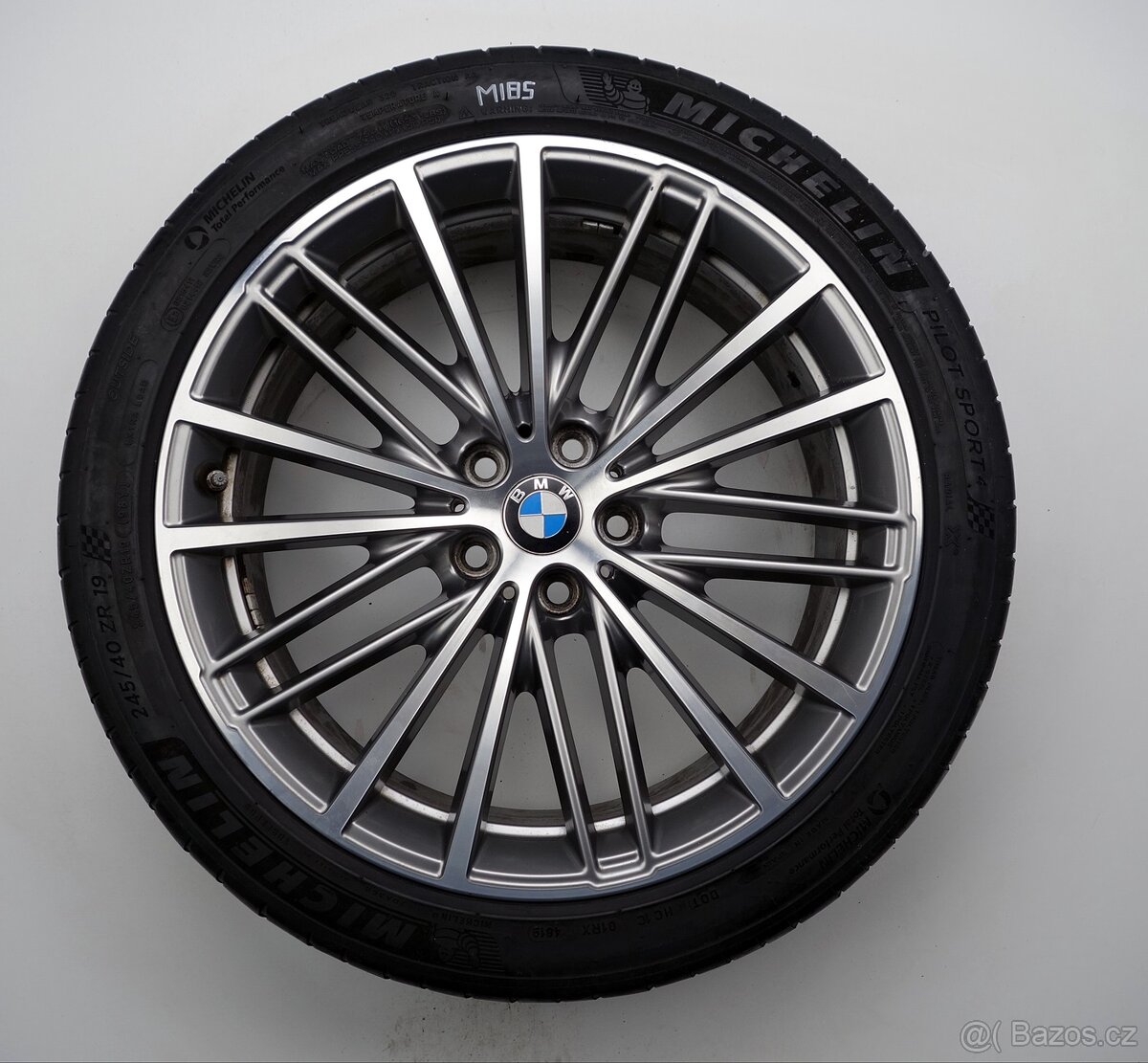 BMW 5 G30 G31 - Originání 19" alu kola - Letní pneu