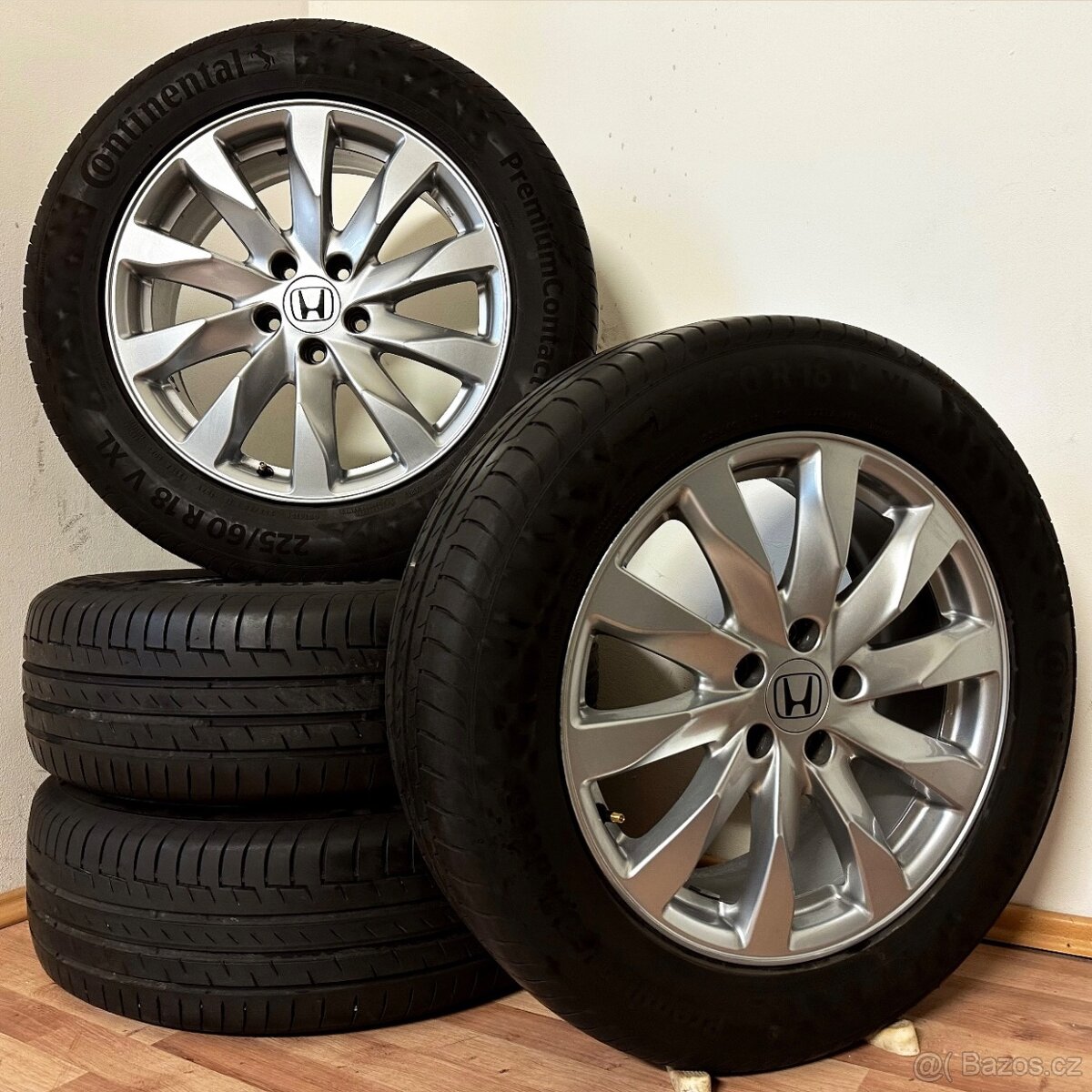 HONDA CR-V 5x114,3 R18 ET50+LETNÍ 225/60R18 5,5mm