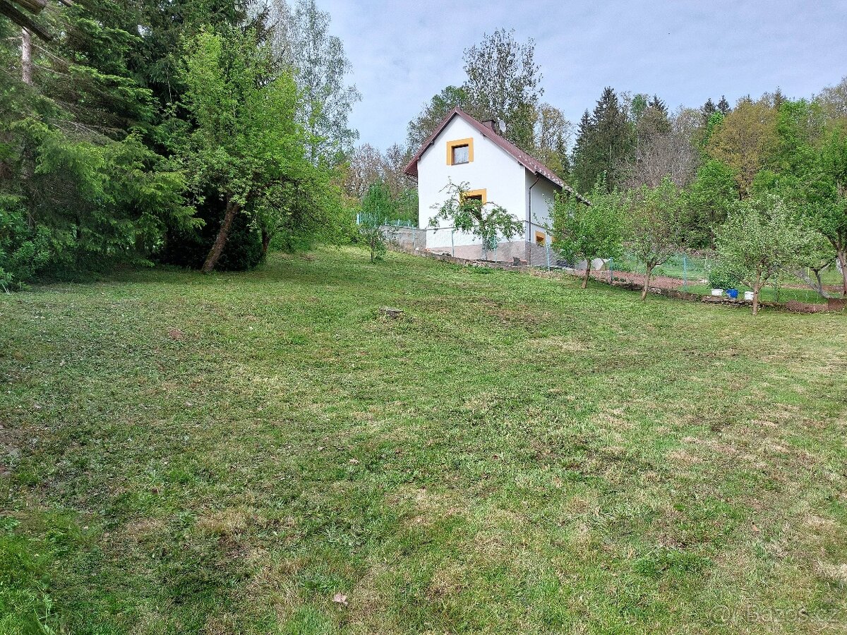 Prodej zahrady 588 m²