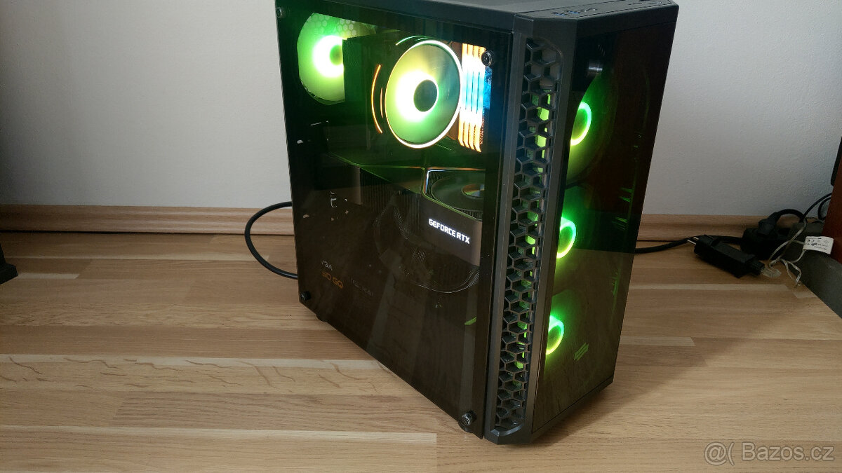 Herní PC: RTX 3090, I7 9700K, 32GB RAM, 1TB M.2, RGB