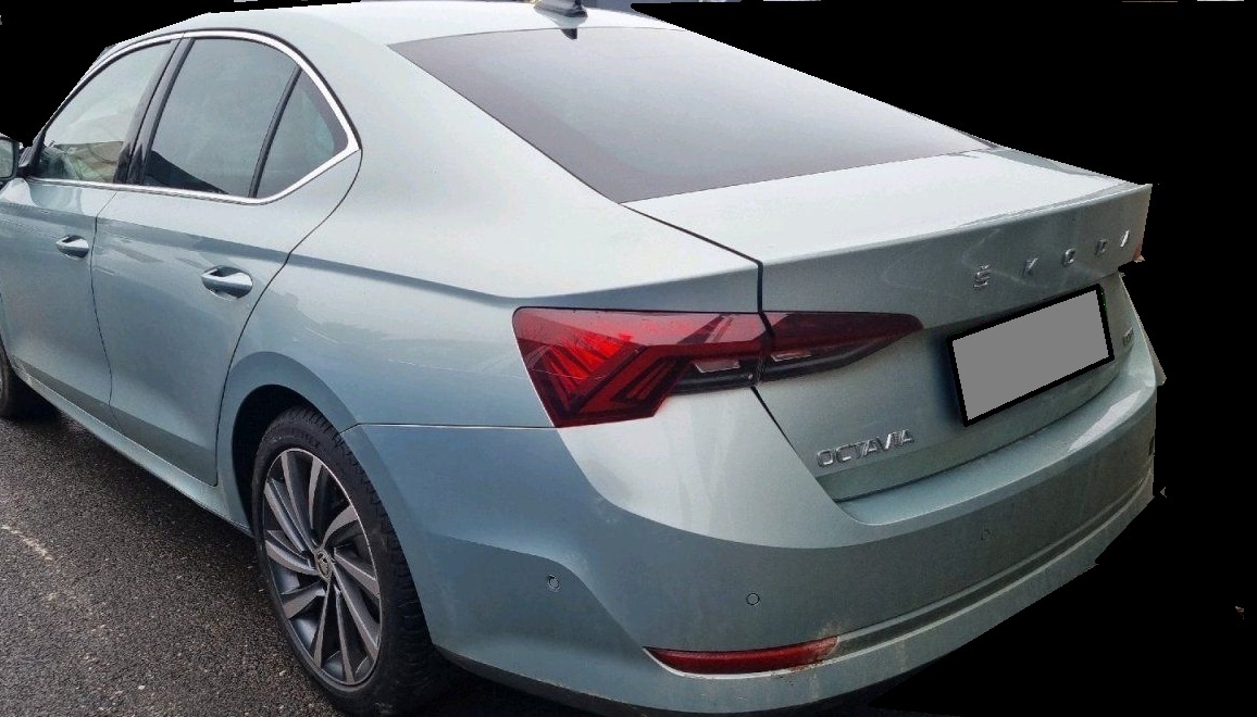 Škoda Octavia IV - díly z vozu 1.5 tsi e-tec - barva f7w