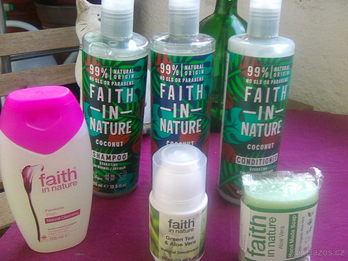 FAITH IN NATURE BRITISH + kosmetická taštička