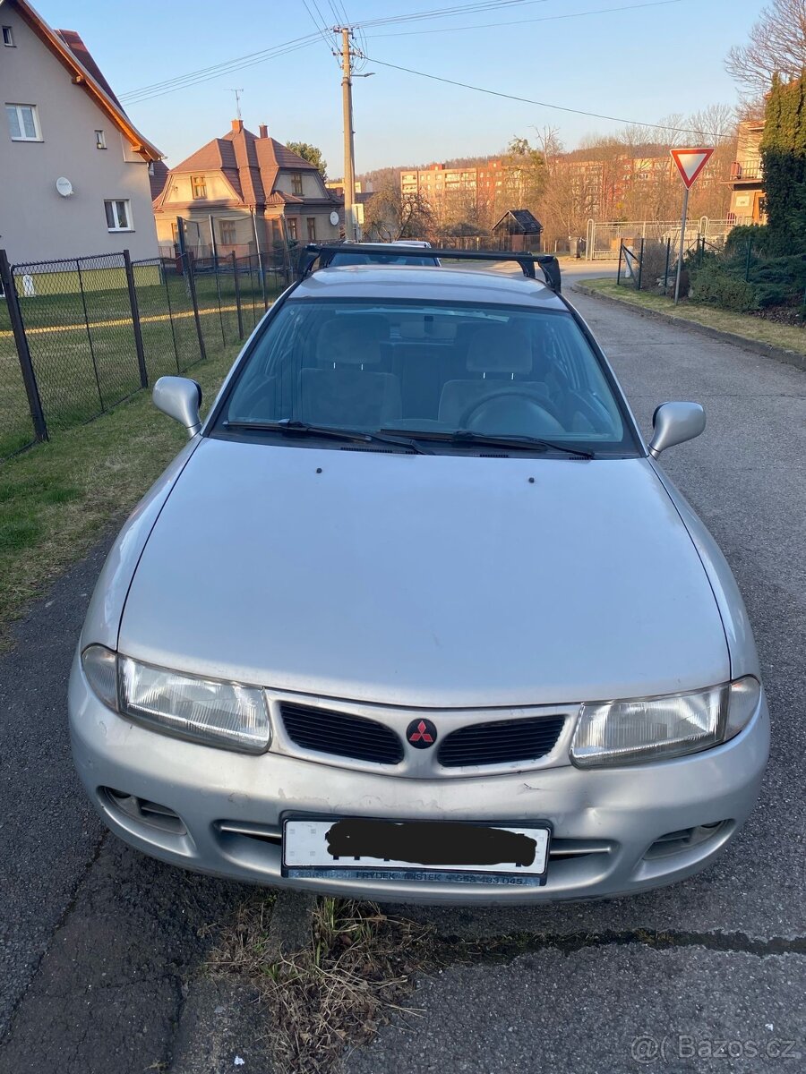 Mitsubishi Carisma