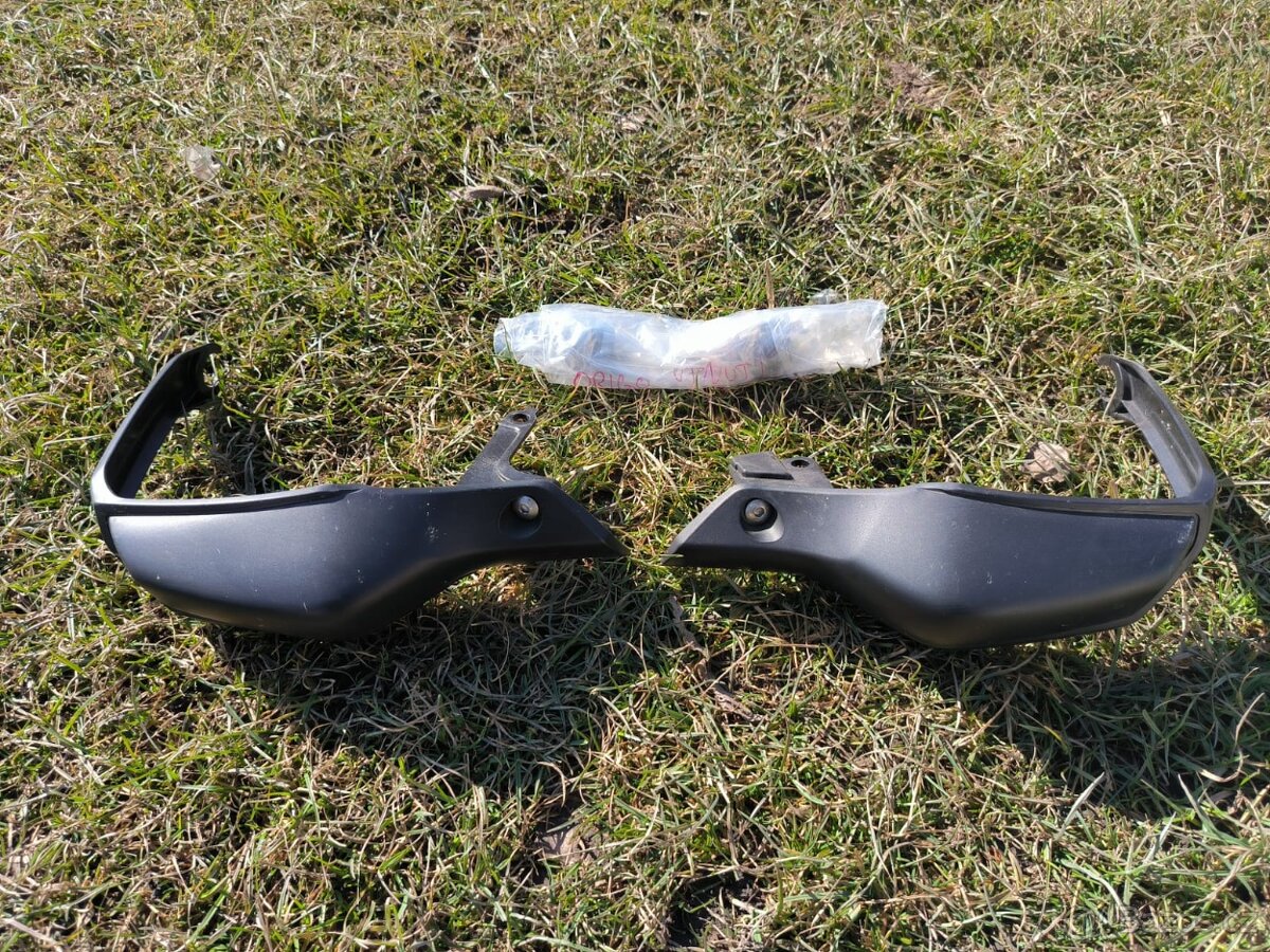 Originální blastry - chrániče páček CRF 1000, 2016