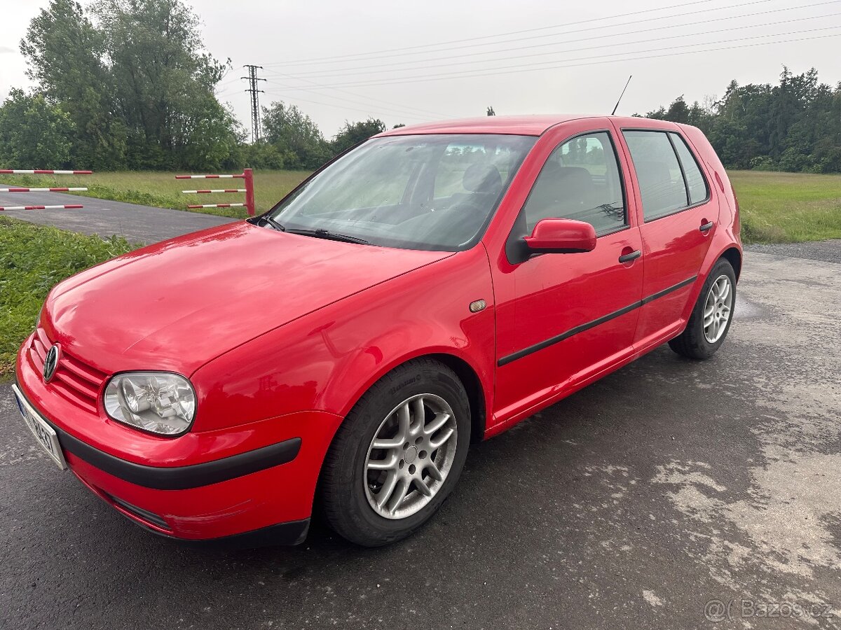 Prodám golf 4 1.6 74kw stk6/26
