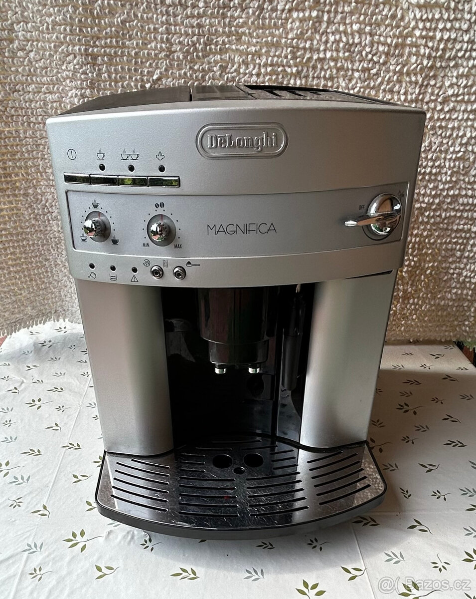 Prodám 2 ks kávovarů De Longhi -