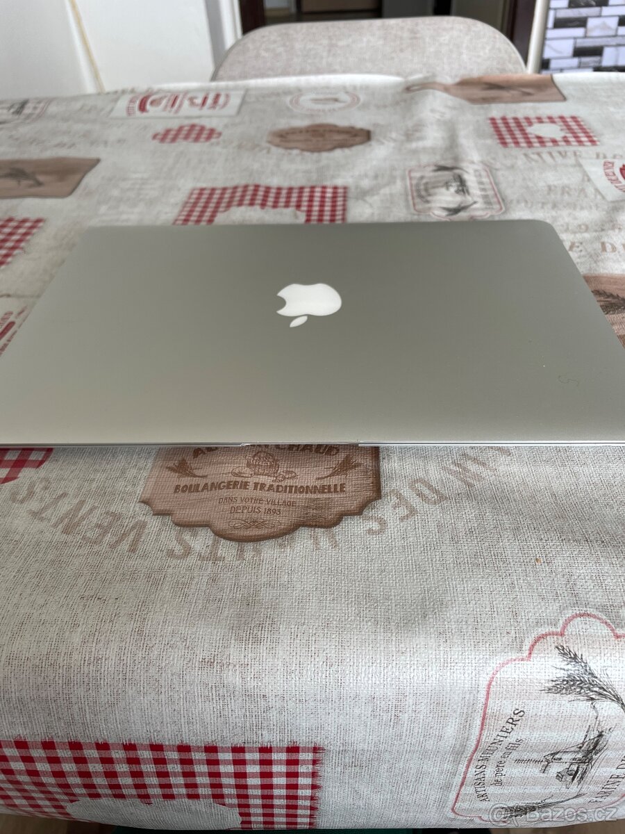Macbook