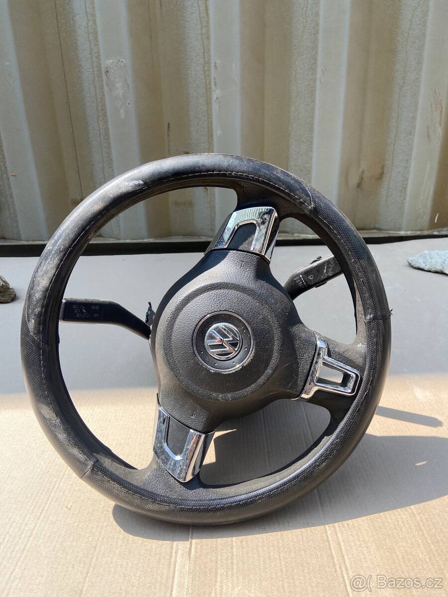 Prodám volant + airbag – VW Golf 6 (2009–2012)