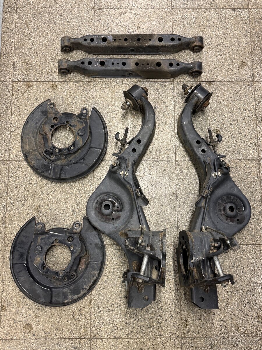 Zadní ramena / štíty Nissan Qashqai J10 / díly