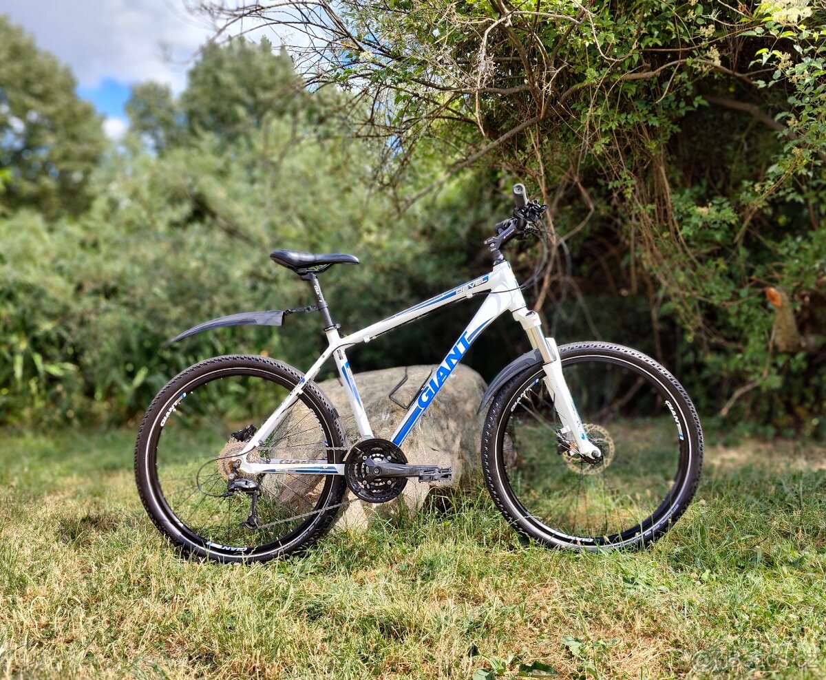 Horské kolo Giant Revel - vel. M, na 170–178 cm