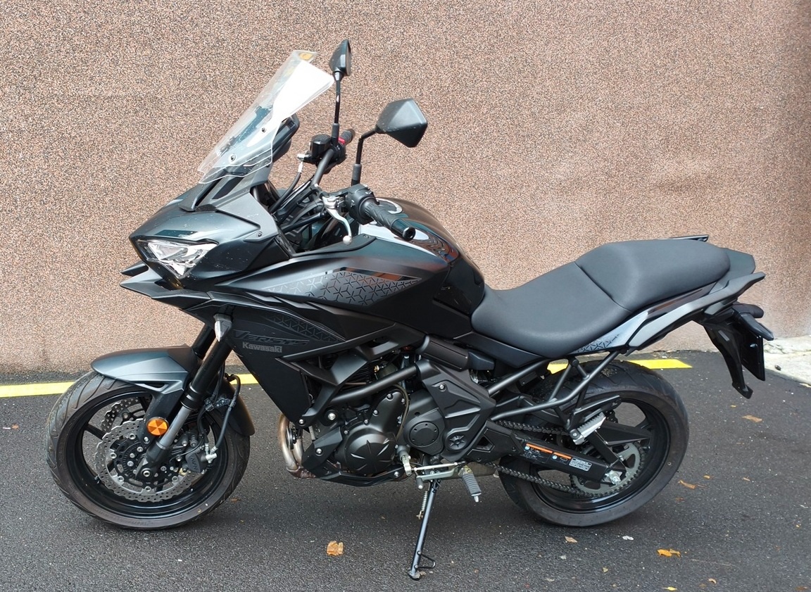 Kawasaki Versys 650 r.v. 8/2022, najeto 3650 km