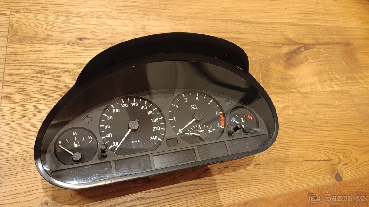 Budíky BMW e46