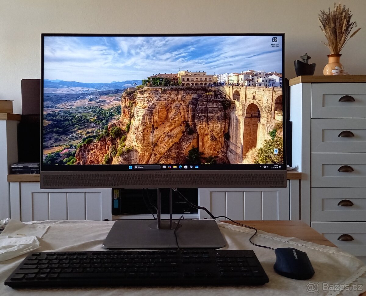 AiO PC HP 24" 256GB, 8GB RAM, Wifi, kamera, BT, SD
