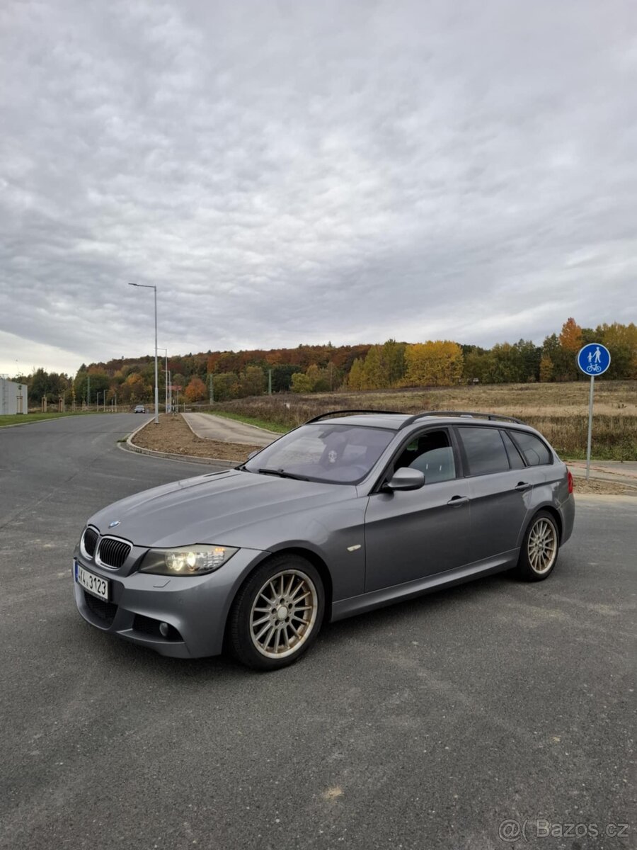 BMW E91 325i Facelift Originál M-Packet