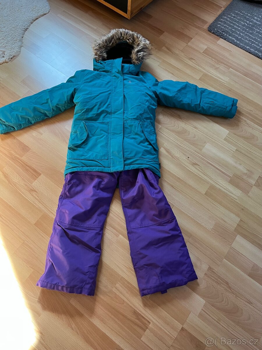 Prodam krasny divci lyzarsky komplet Kamik vel. 152