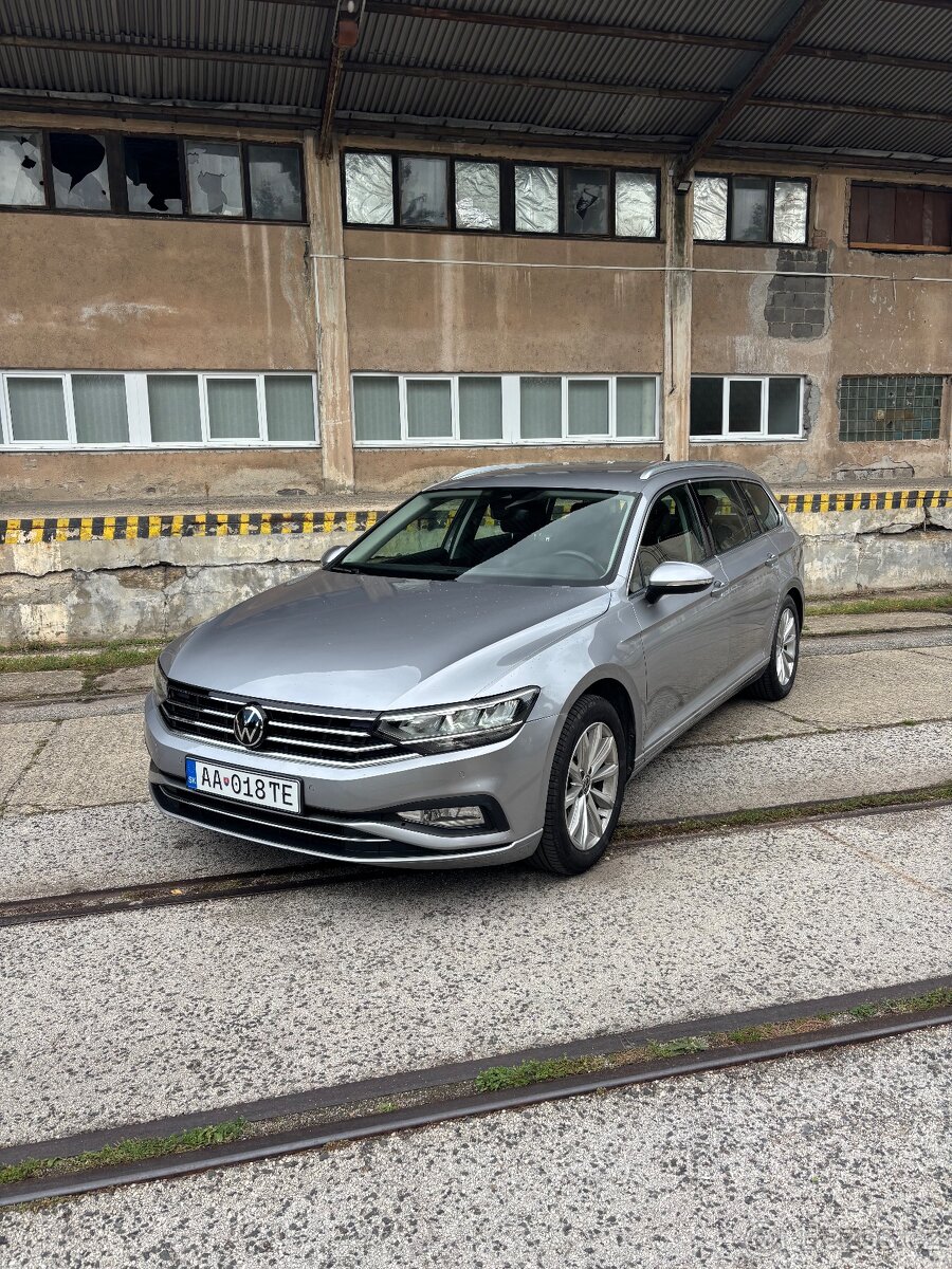 VW Passat Variant 2.0TDI 110kw DSG rok 2021