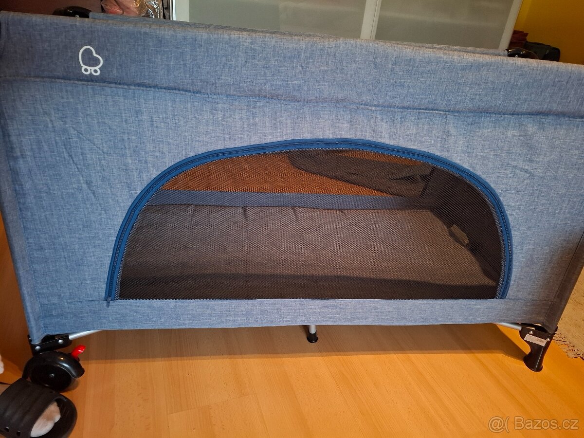 Cestovní postýlka + matrace s chráničem