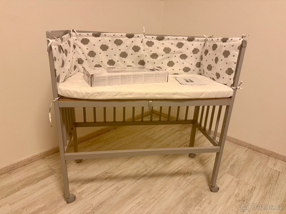 Dětská postýlka - přistýlka k posteli