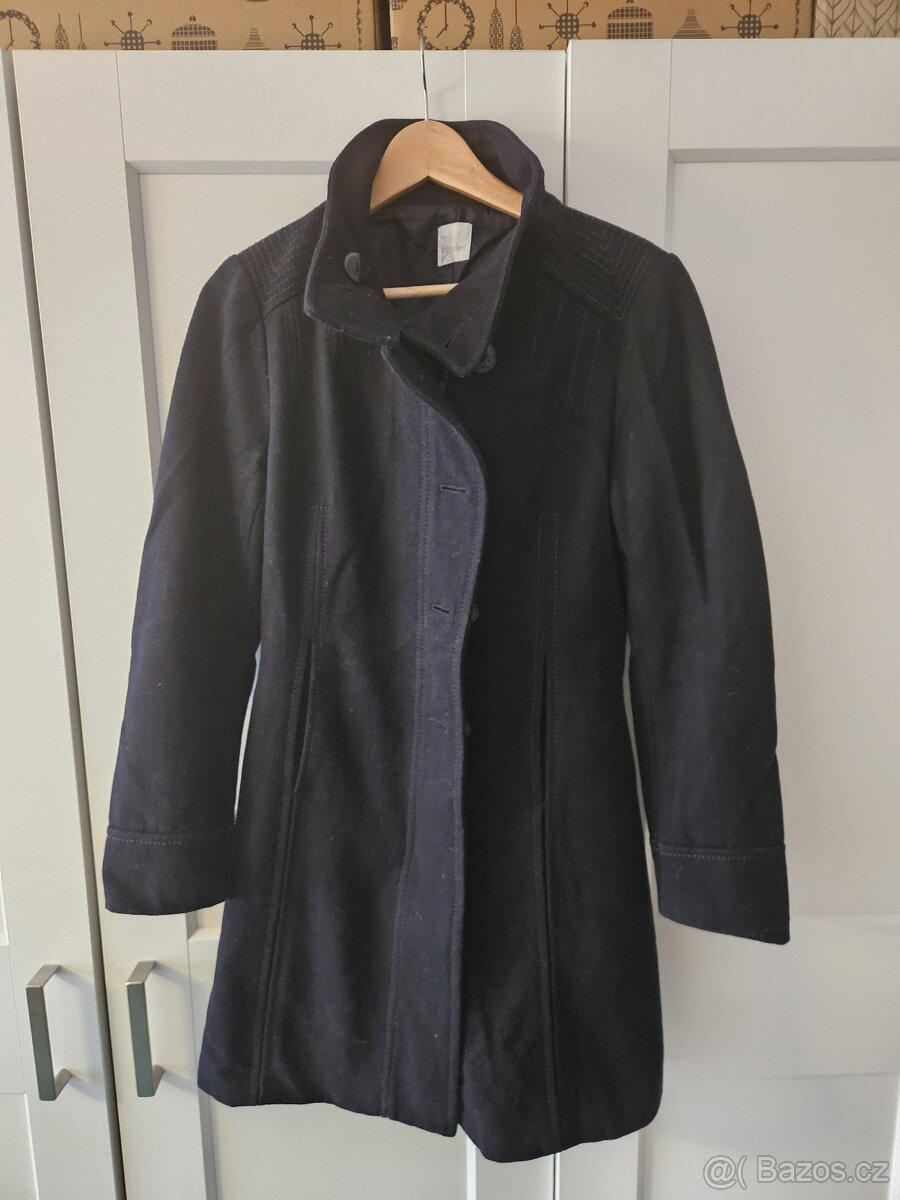 Dámský dlouhý černý kabát