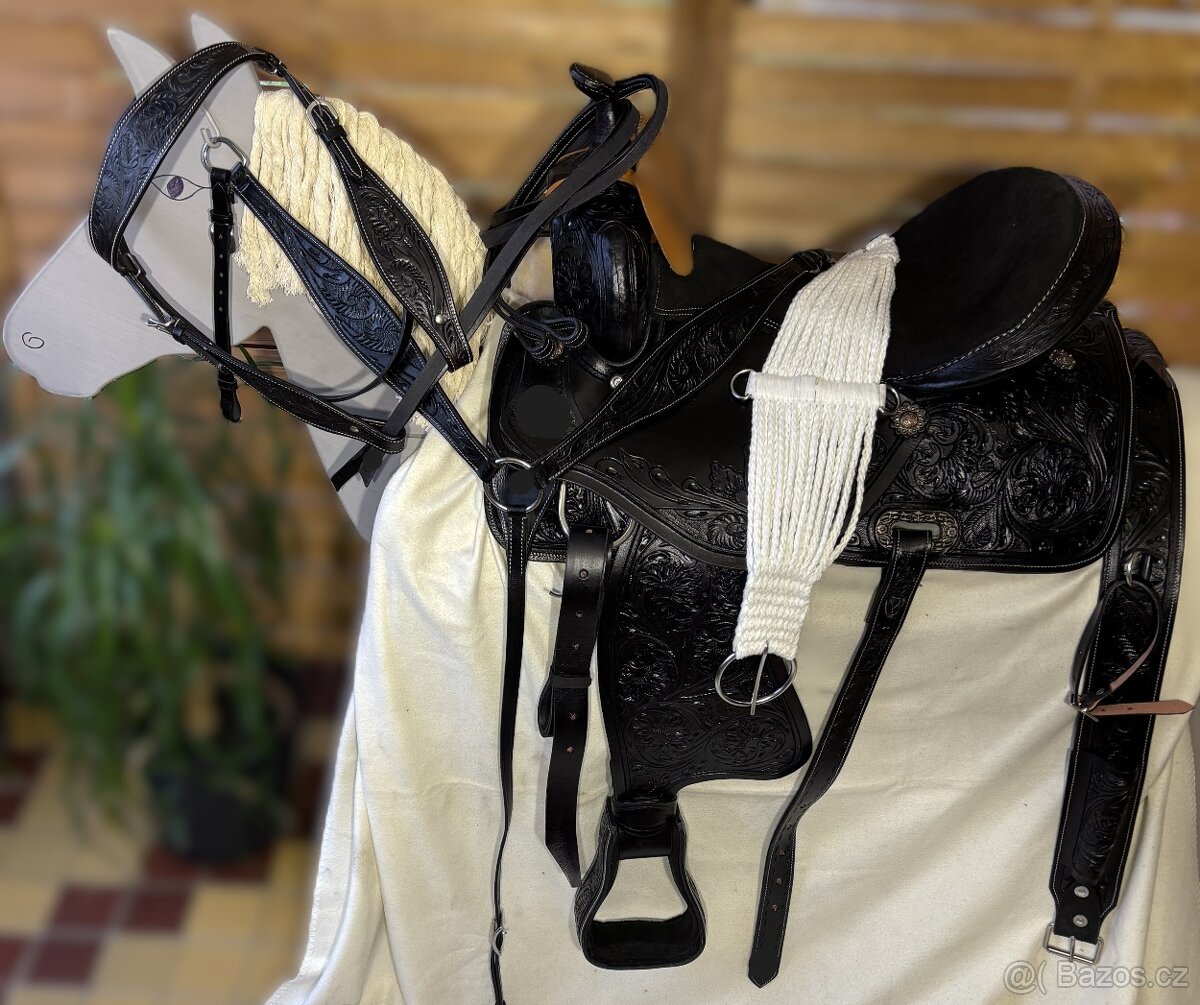 Westernový sedlový komplet 15) černé Floral