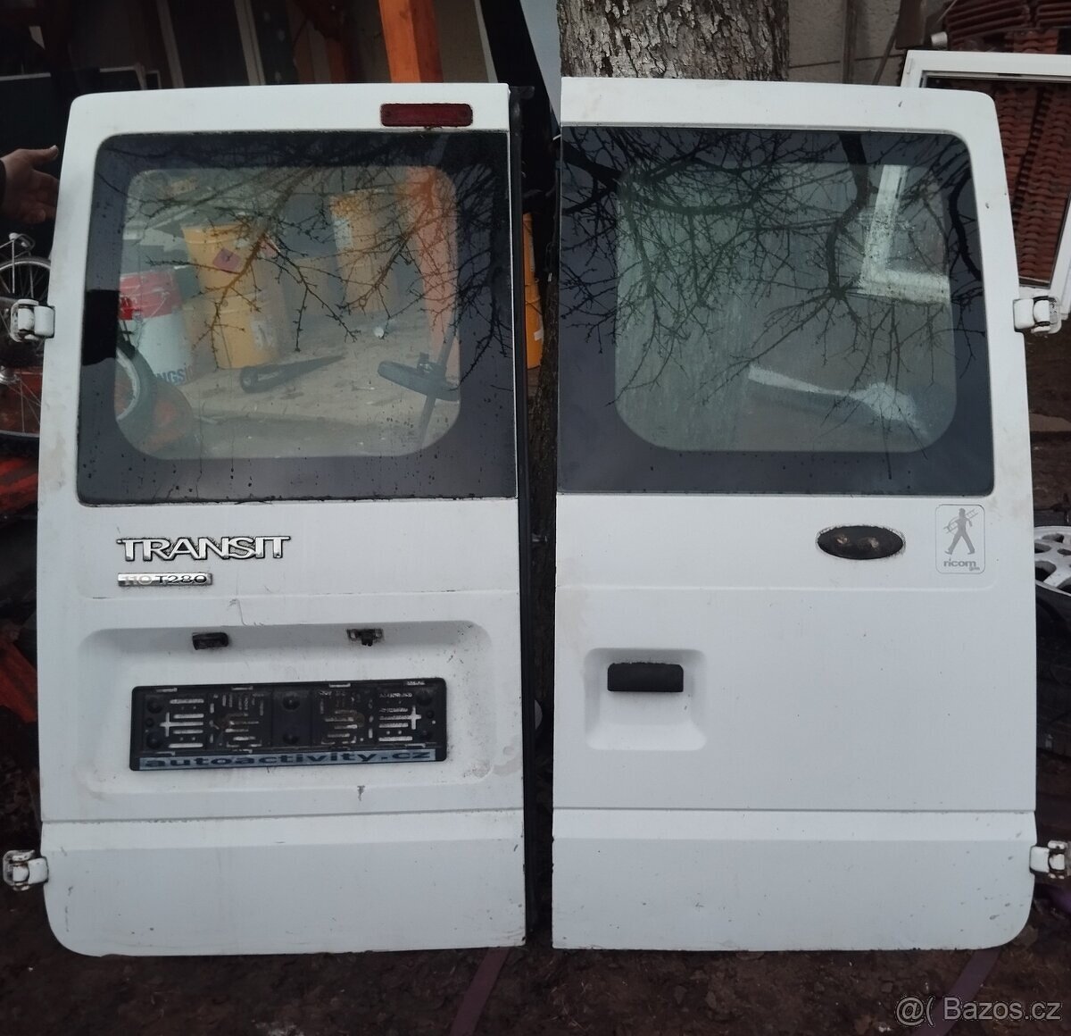 Zadní dveře Ford Transit