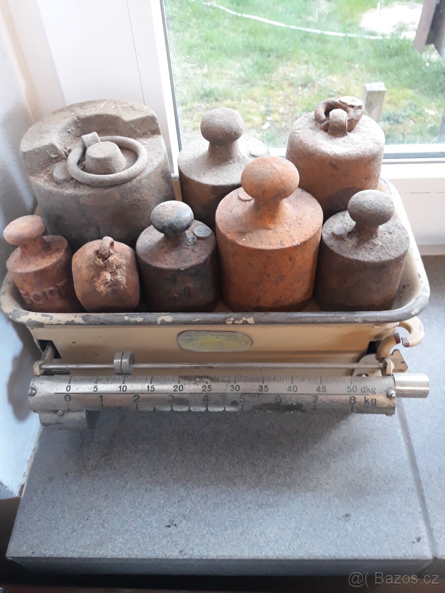 Váha a sada závaží