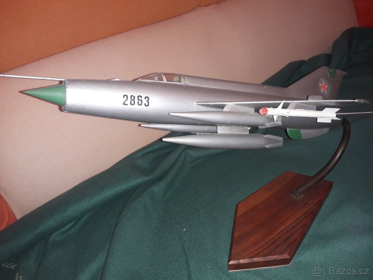 MiG 21- model