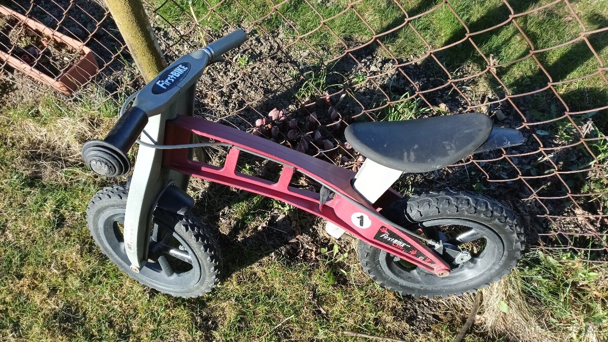 Odrážedlo Firstbike