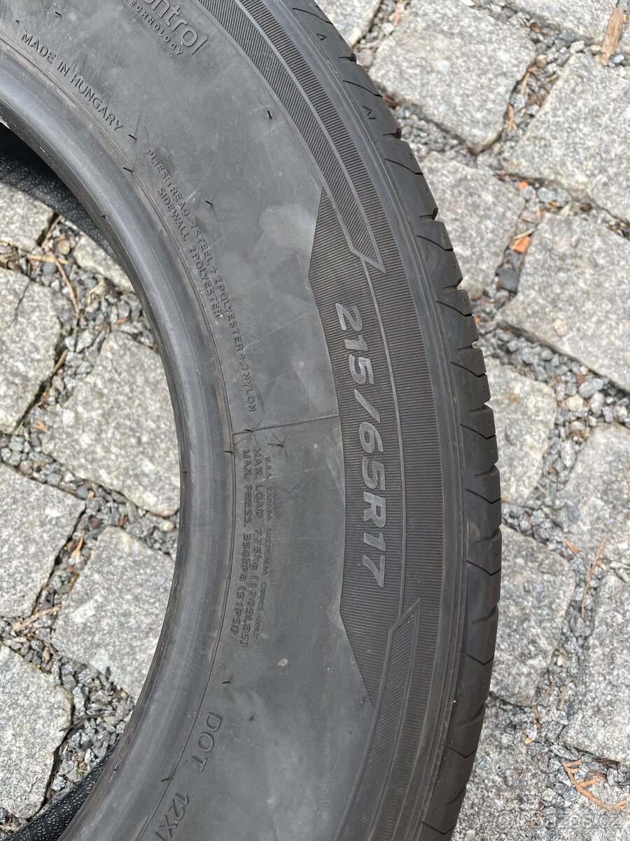 215/65/17