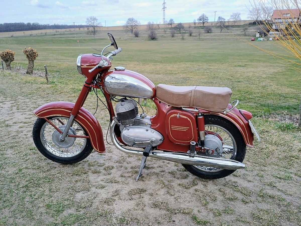 Jawa kývačka 350/354, r. 1962, s TP