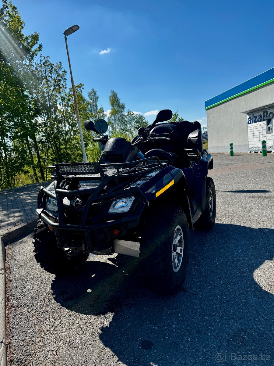 Can-am outlander 800r MAX 5100km