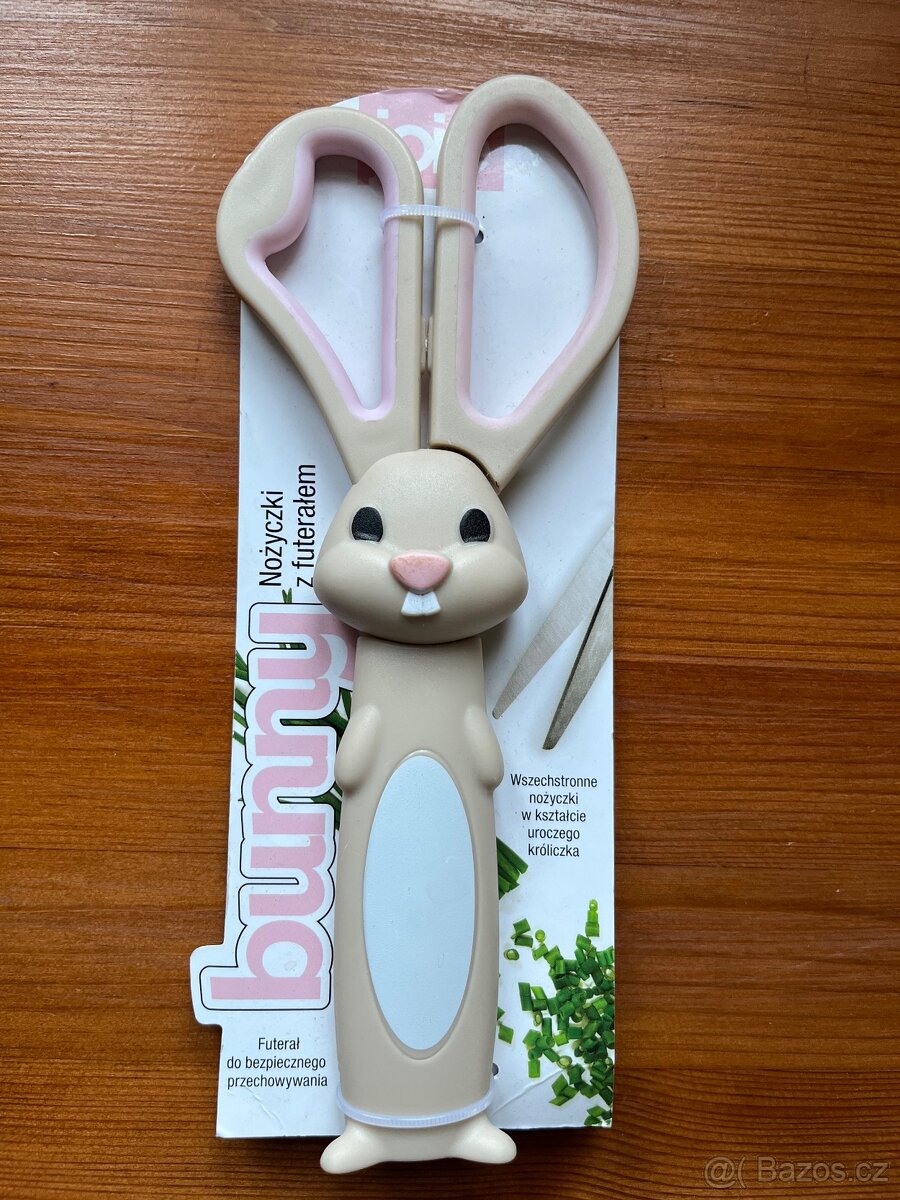 Nové nůžky na bylinky Joie - králíček