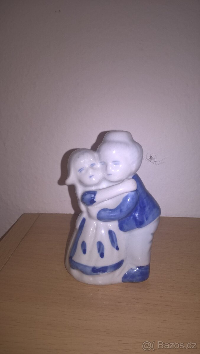 soška modrobílá