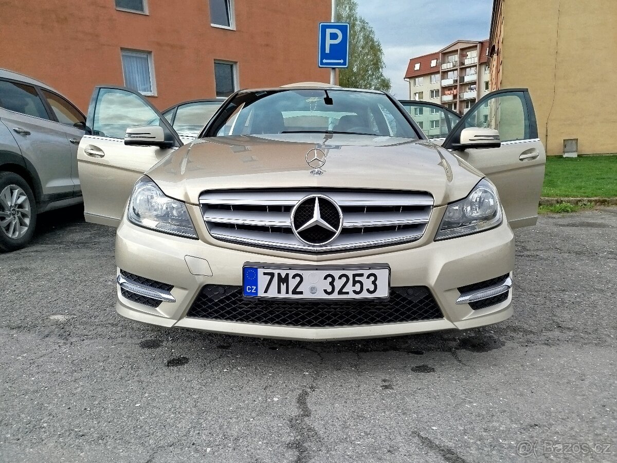 Prodám Mercedes-Benz W 204 C180Cgi 2012 AMG packet - 1 Prodá