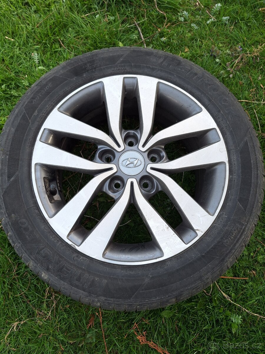 Hyundai i40, i30