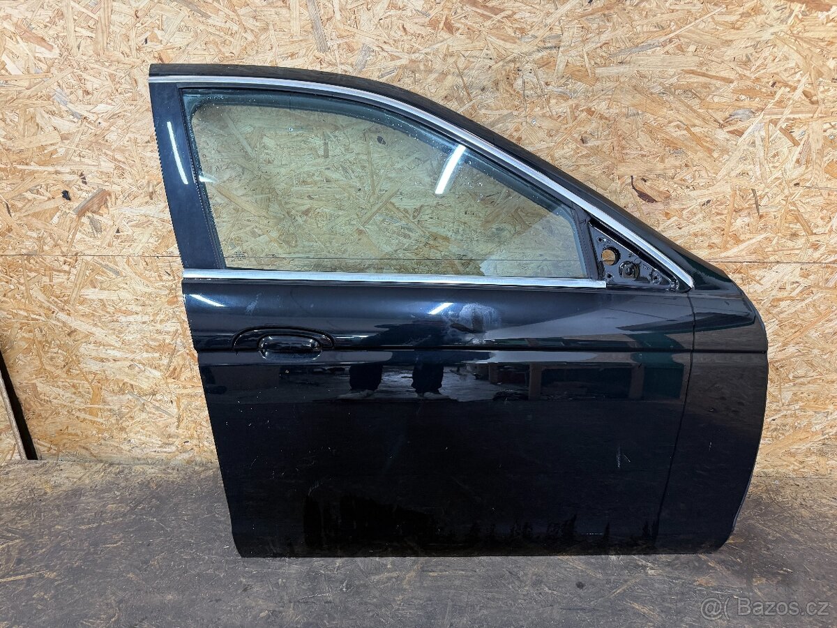 KOMPLETNÍ PRAVÉ PŘEDNÍ DVEŘE JAGUAR S-TYPE PEC