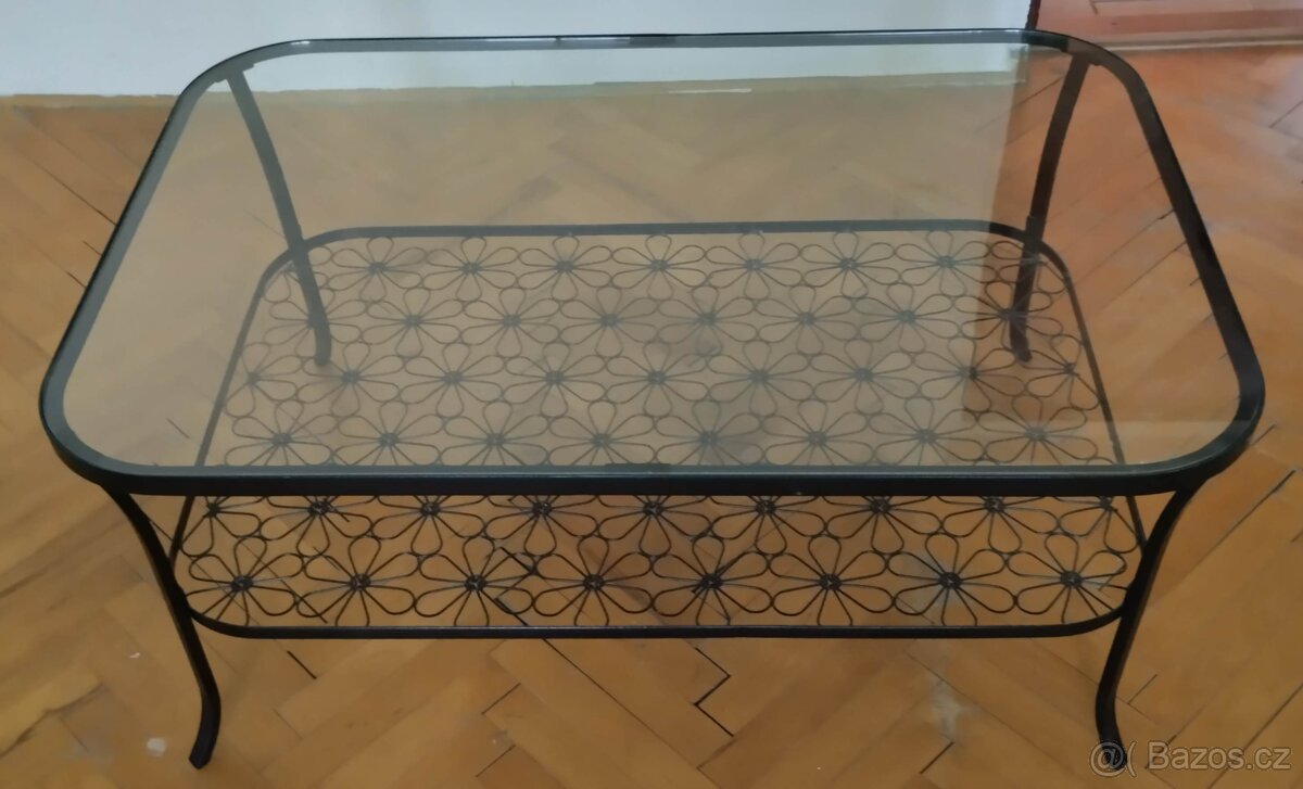 Stůl