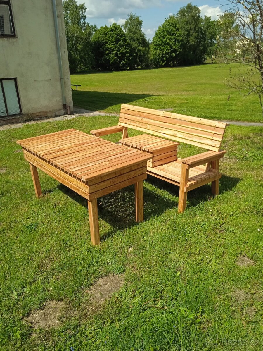 Prodám lavičku se stolkem (ruční výroba)