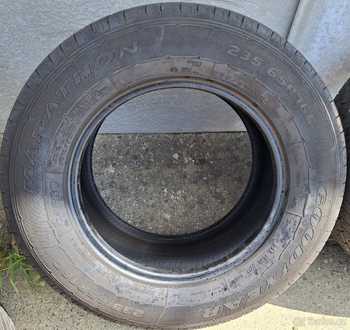 pneu 235 65 16