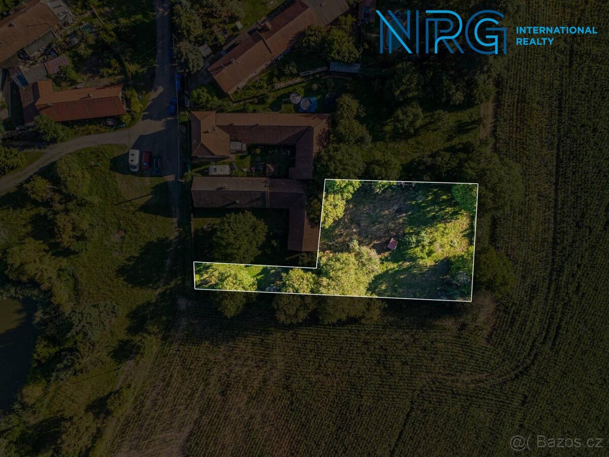 Prodej stavebního pozemku, 1408m2, Chlumec nad Cidlinou