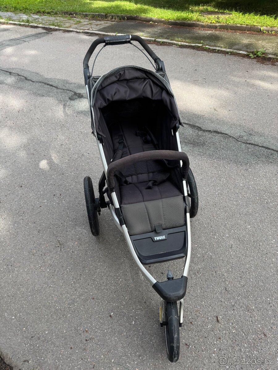 Thule Urban Glide 2 Dark Shadow 2022